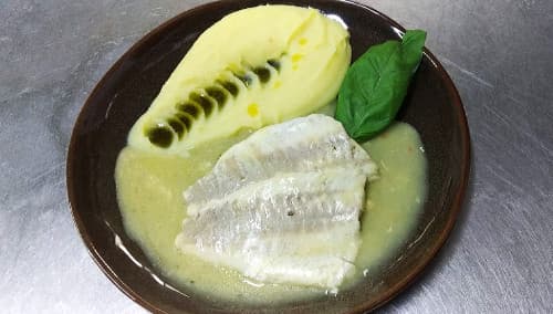 Fish Fillet With Wine And Lemon - Menu Item