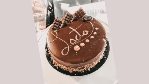 Tortë Lacta E Madhe - Menu Item