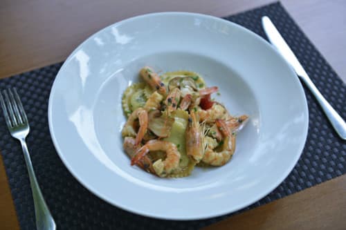 Ravioli Me Porcini Dhe Karkaleca - Menu Item