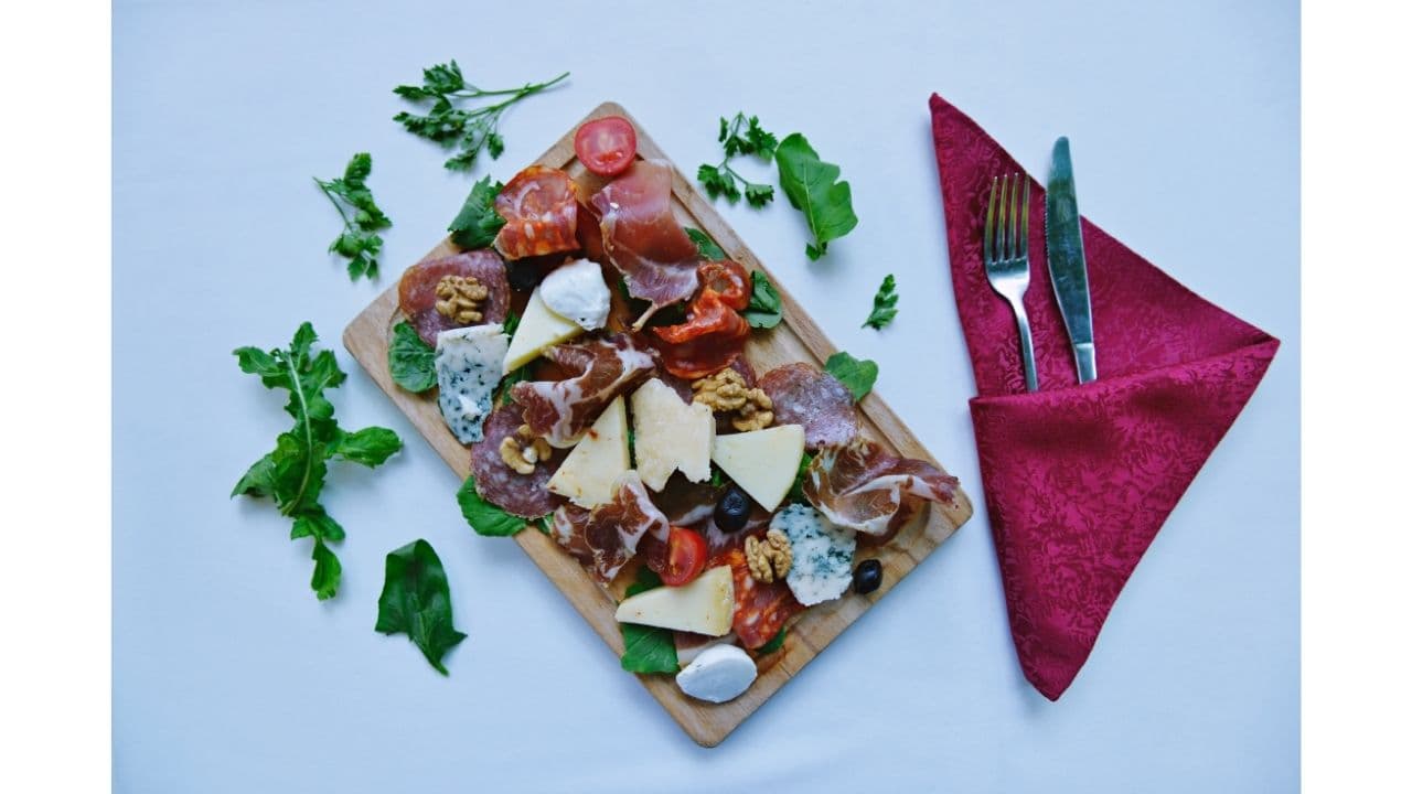 Antipastë Me Fruta Deti - Menu Item