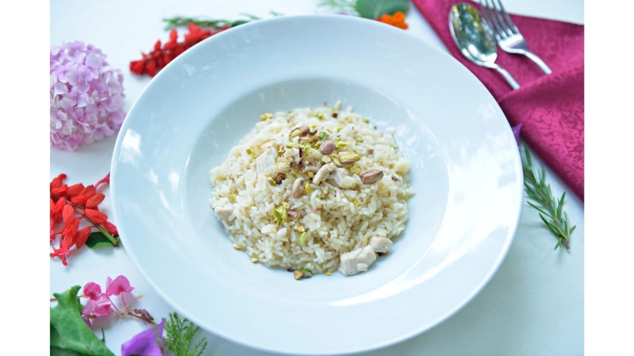 Rizoto Fistiqe Dhe Pulë - Menu Item