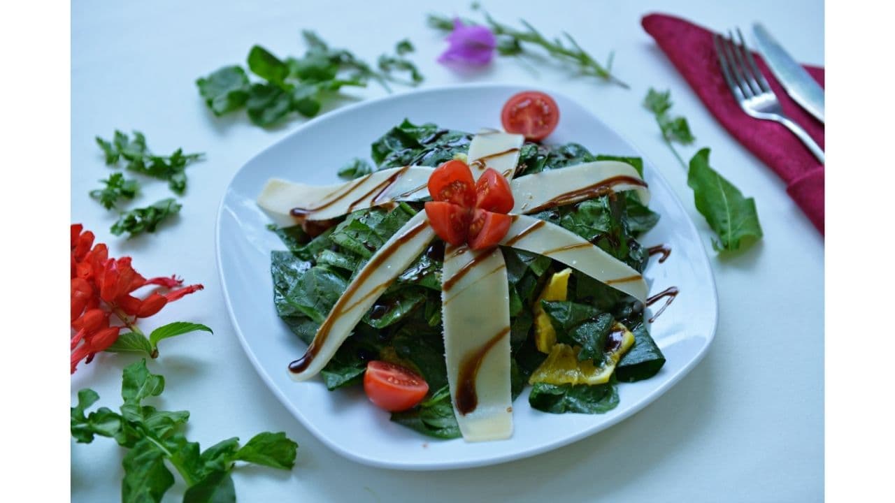 Sallatë Spinaqi - Menu Item