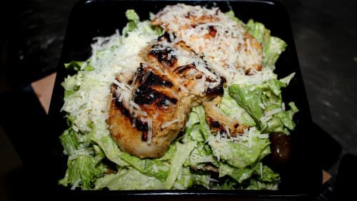 Insalata Caesar Con Filetto Di Pollo - Menu Item