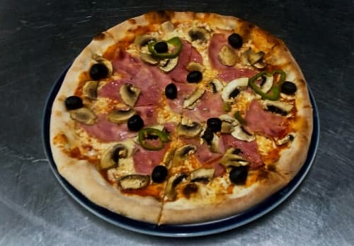 Caprichoza Pizza - Menu Item